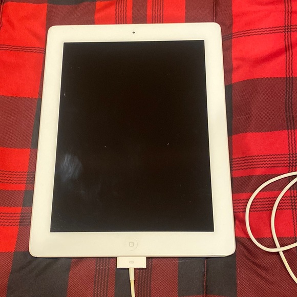 iPad 3 32 GB - Picture 1 of 6